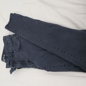 ripped skinny Jean's